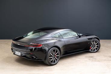 2017 Aston Martin DB11 - Thumbnail