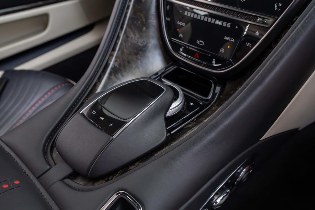 2017 Aston Martin DB11