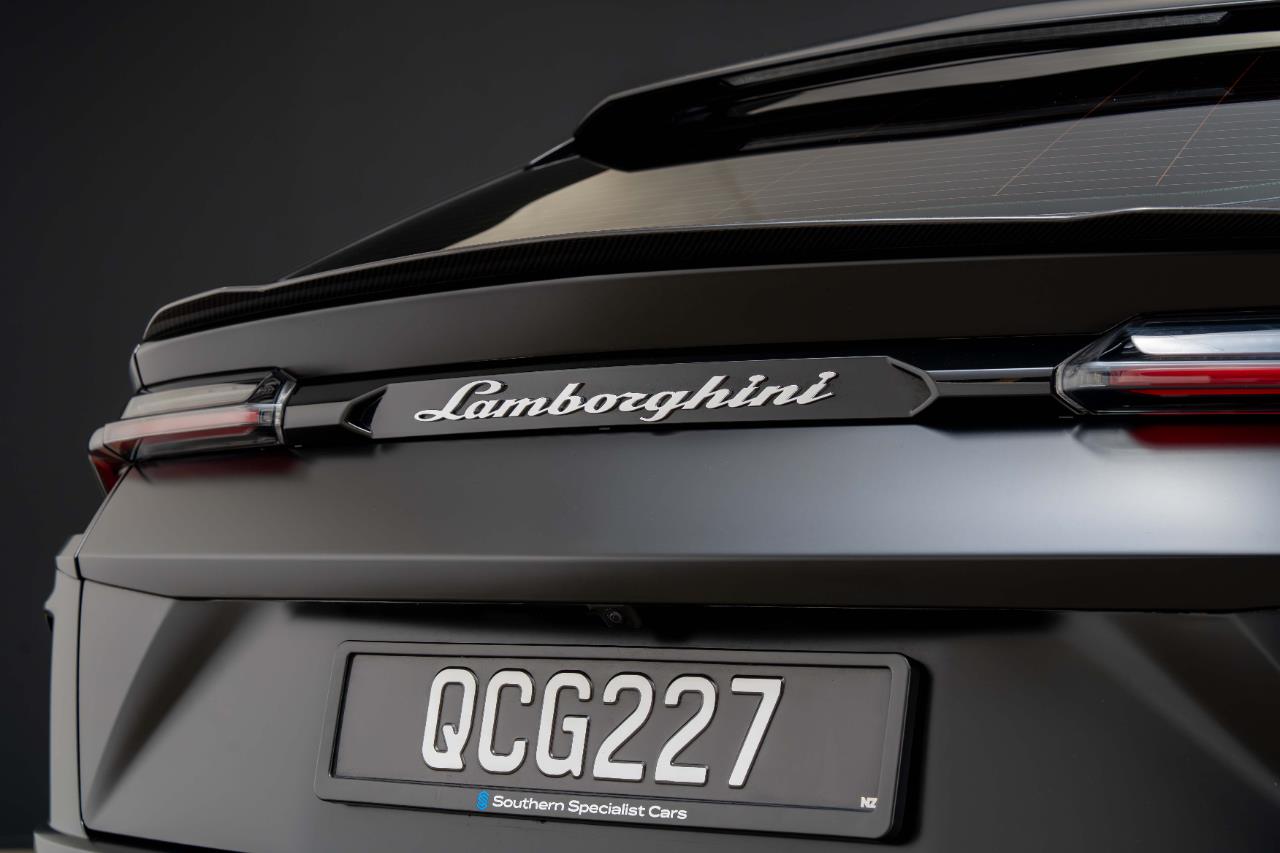 2021 Lamborghini Urus