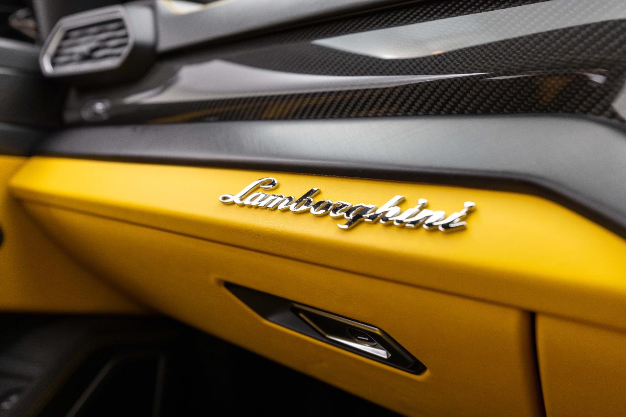 2021 Lamborghini Urus