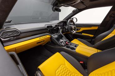 2021 Lamborghini Urus - Thumbnail