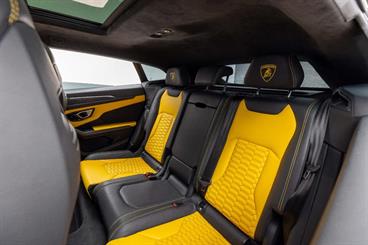2021 Lamborghini Urus - Thumbnail