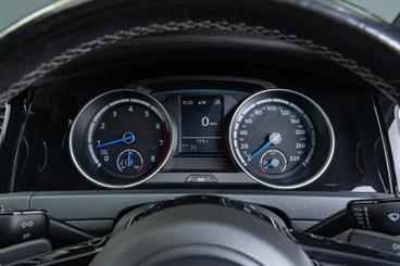 2014 Volkswagen Golf - Thumbnail