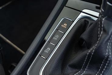 2014 Volkswagen Golf - Thumbnail