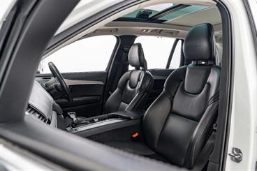 2016 Volvo XC90 - Thumbnail
