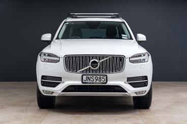 2016 Volvo XC90 - Thumbnail