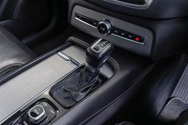 2016 Volvo XC90 - Thumbnail