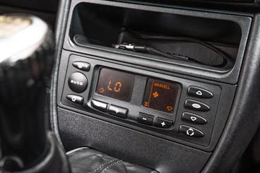 2003 Porsche 911 - Thumbnail