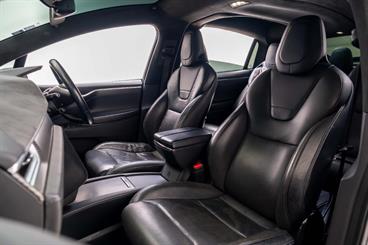 2017 Tesla Model X - Thumbnail