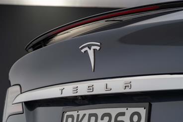 2017 Tesla Model X - Thumbnail