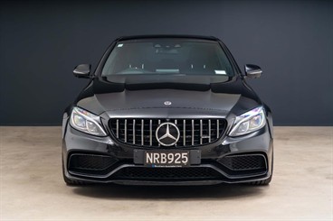2018 Mercedes-Benz C-Class - Thumbnail