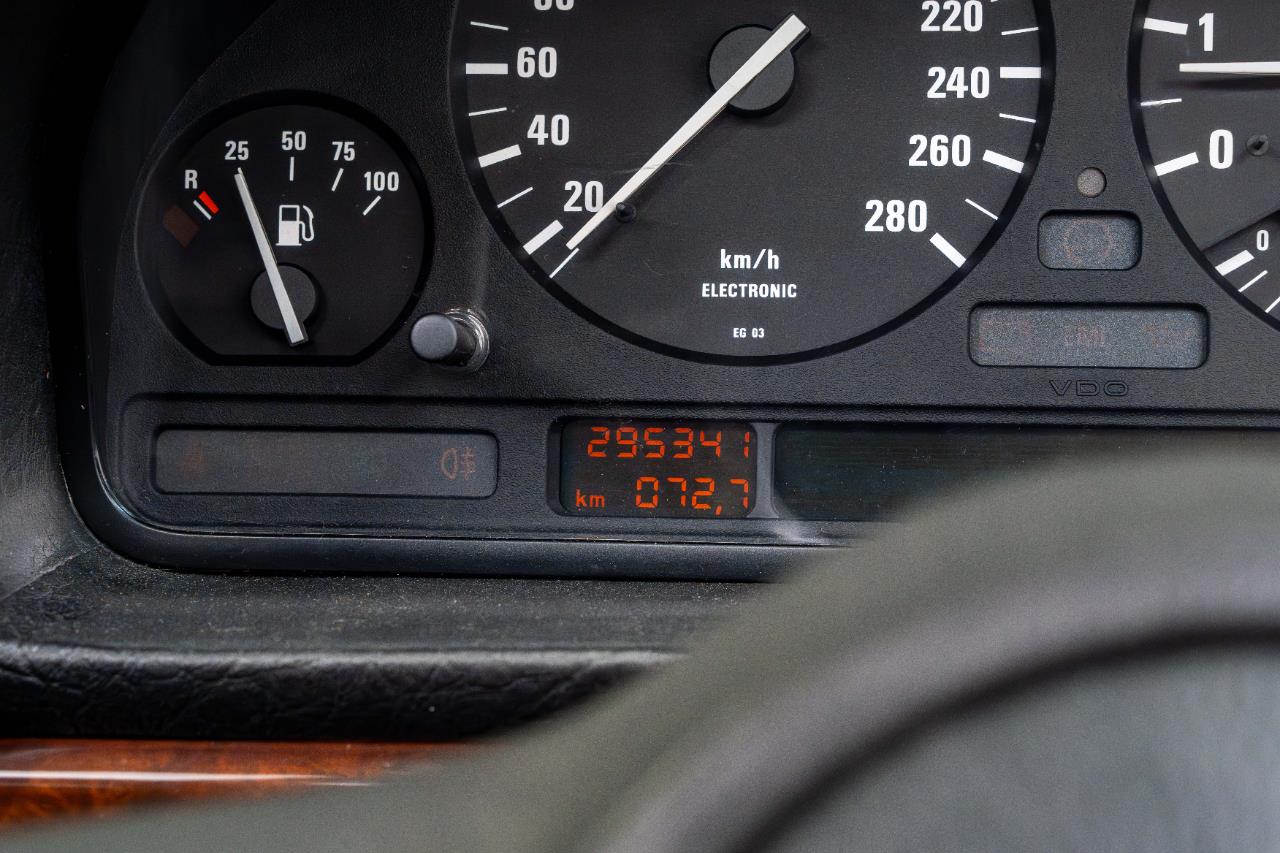 1989 BMW 750iL