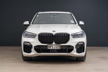 2021 BMW X5 - Thumbnail