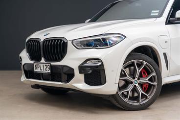 2021 BMW X5 - Thumbnail