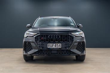 2022 Audi Q3 - Thumbnail