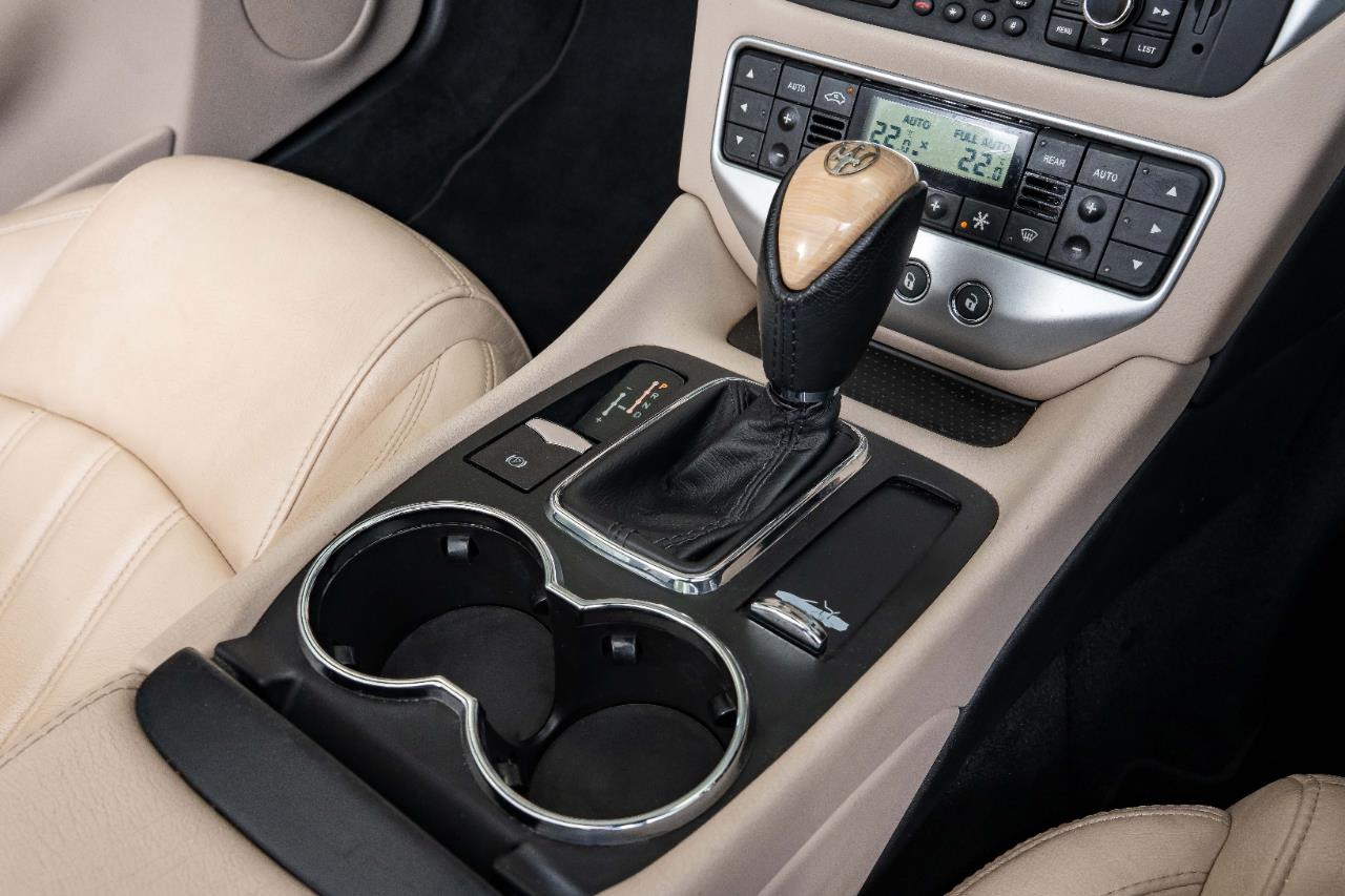 2010 Maserati Grancabrio