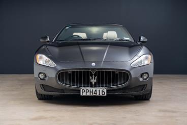2010 Maserati Grancabrio - Thumbnail