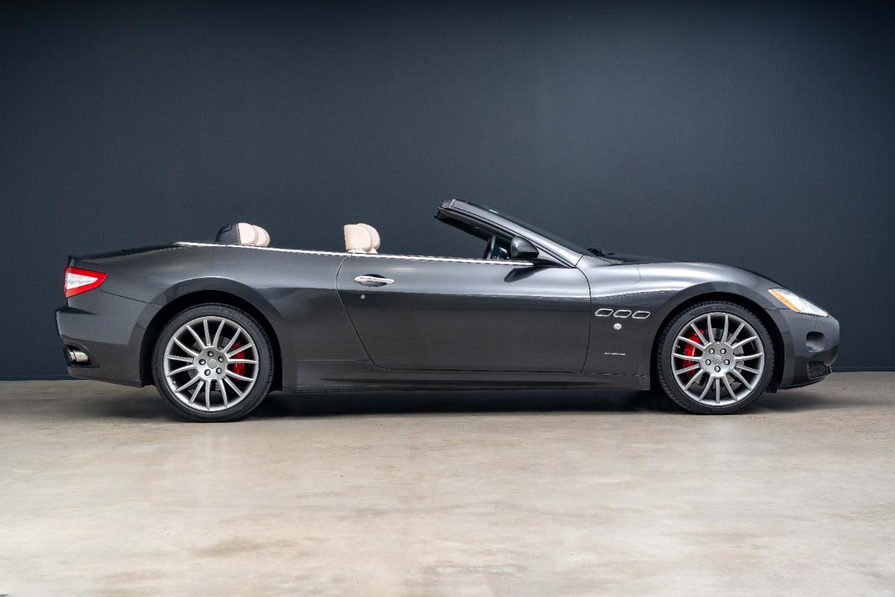 2010 Maserati Grancabrio
