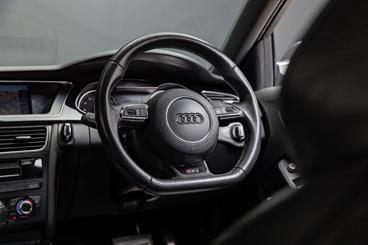 2013 Audi RS4 - Thumbnail