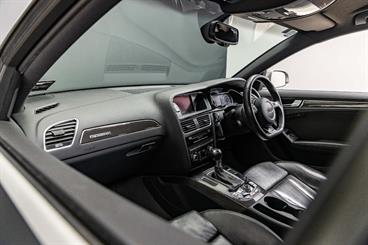 2013 Audi RS4 - Thumbnail