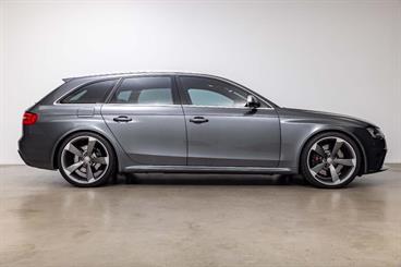 2013 Audi RS4 - Thumbnail