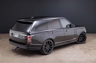 2015 Land Rover Range Rover - Thumbnail