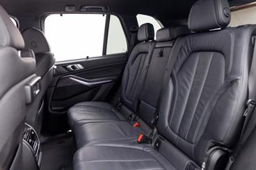 2019 BMW X5 - Thumbnail