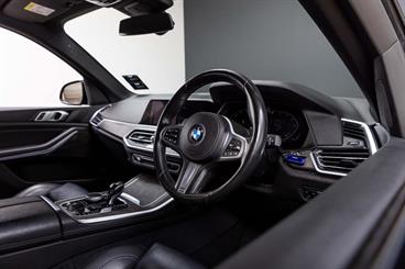 2019 BMW X5 - Thumbnail