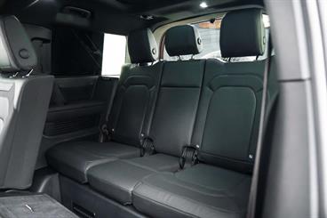 2023 Land Rover Defender - Thumbnail