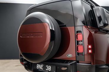 2023 Land Rover Defender - Thumbnail