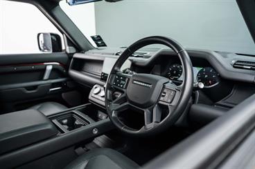 2023 Land Rover Defender - Thumbnail