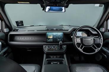 2023 Land Rover Defender - Thumbnail
