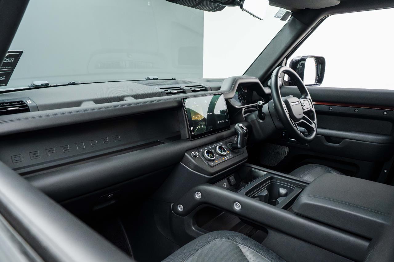 2023 Land Rover Defender