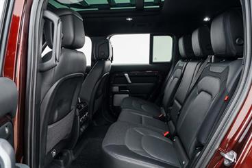 2023 Land Rover Defender - Thumbnail