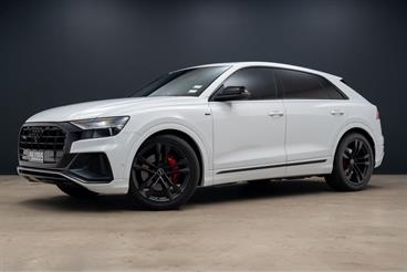 2018 Audi Q8 - Thumbnail