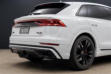 2018 Audi Q8 - Thumbnail