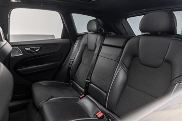 2018 Volvo XC60 - Thumbnail