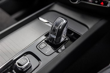 2018 Volvo XC60 - Thumbnail