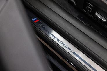 2021 BMW M4 - Thumbnail