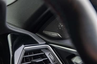 2021 BMW M4 - Thumbnail