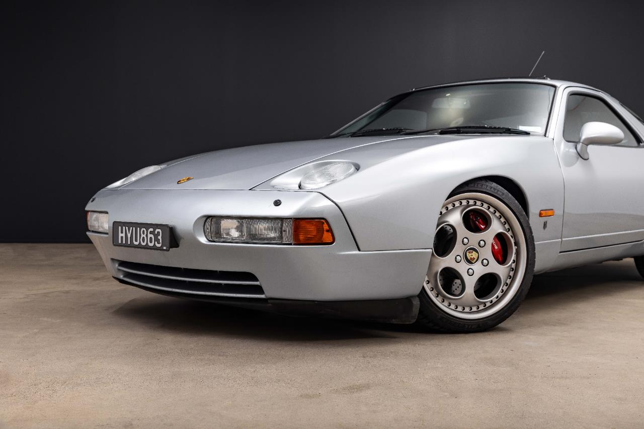 1992 Porsche 928