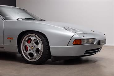 1992 Porsche 928 - Thumbnail