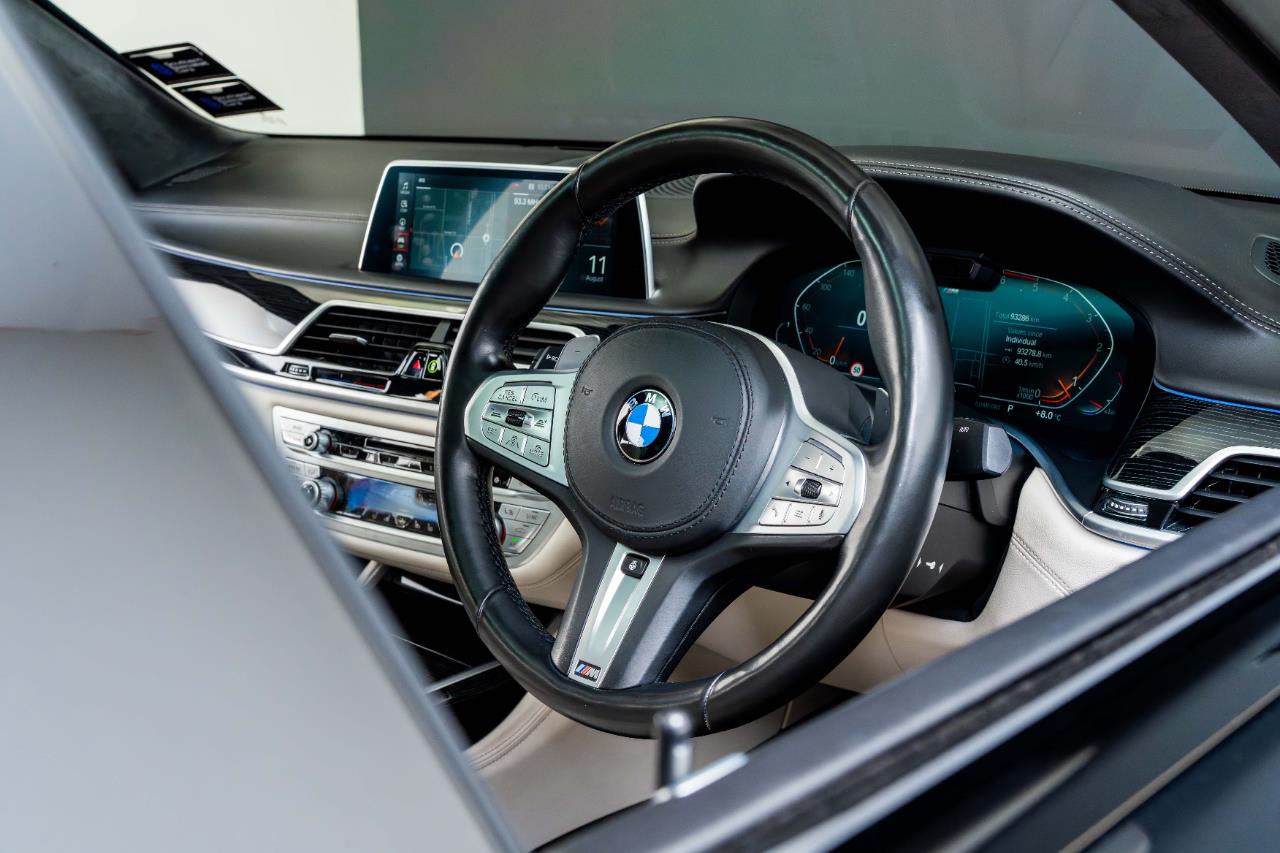 2021 BMW 730D