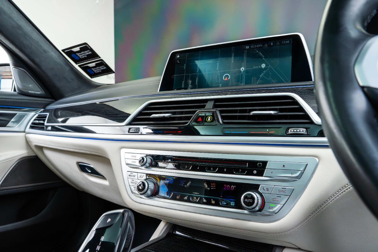 2021 BMW 730D