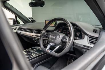 2019 Audi SQ7 - Thumbnail