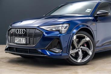 2021 Audi E-Tron - Thumbnail