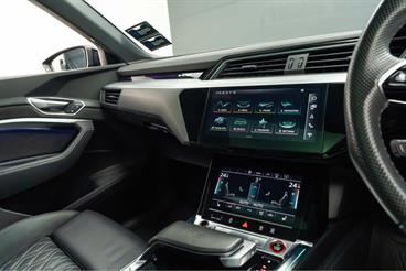 2021 Audi E-Tron - Thumbnail