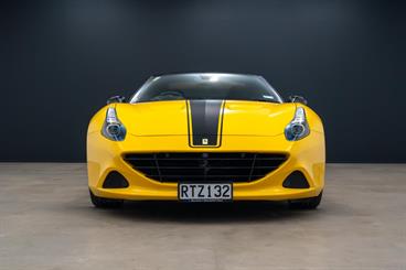 2017 Ferrari California - Thumbnail