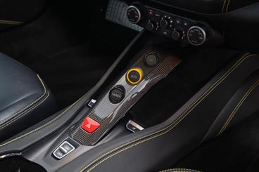 2017 Ferrari California - Thumbnail
