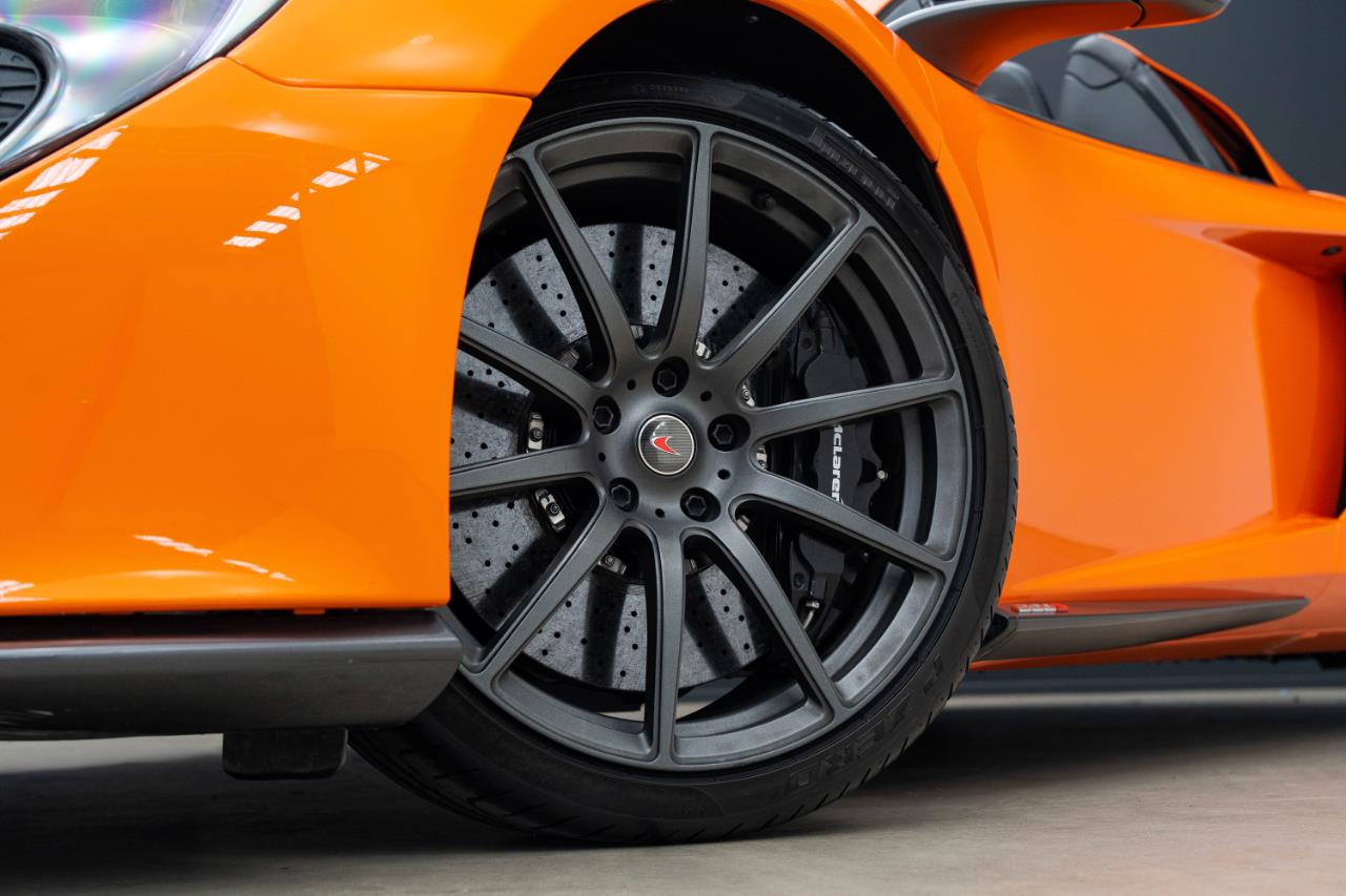 2014 McLaren 650S